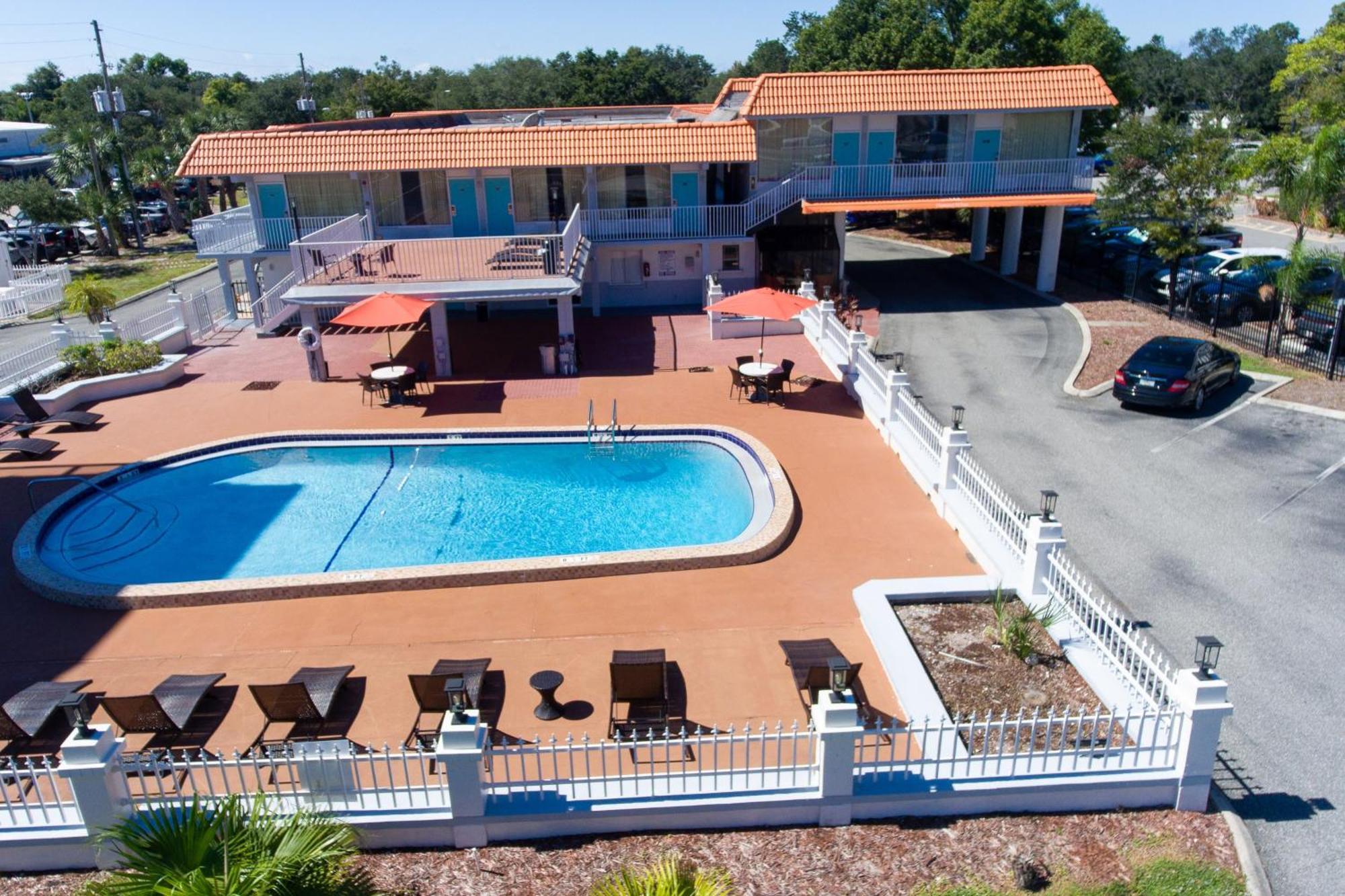 Howard Johnson By Wyndham Clearwater - Dunedin Buitenkant foto