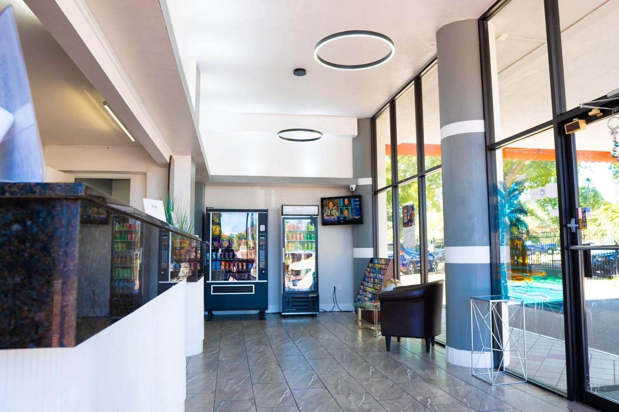 Howard Johnson By Wyndham Clearwater - Dunedin Buitenkant foto