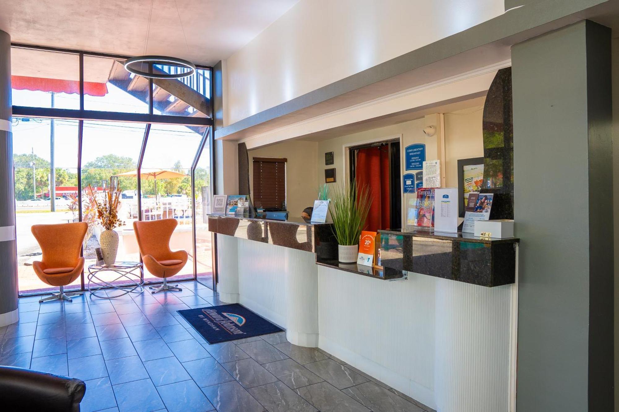 Howard Johnson By Wyndham Clearwater - Dunedin Buitenkant foto
