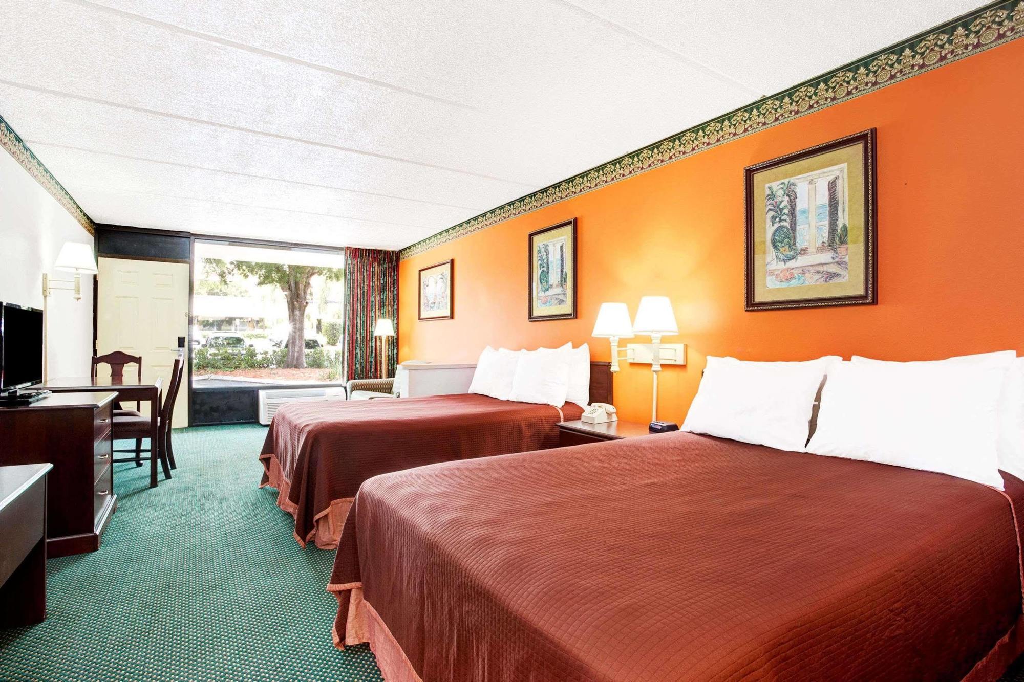 Howard Johnson By Wyndham Clearwater - Dunedin Buitenkant foto