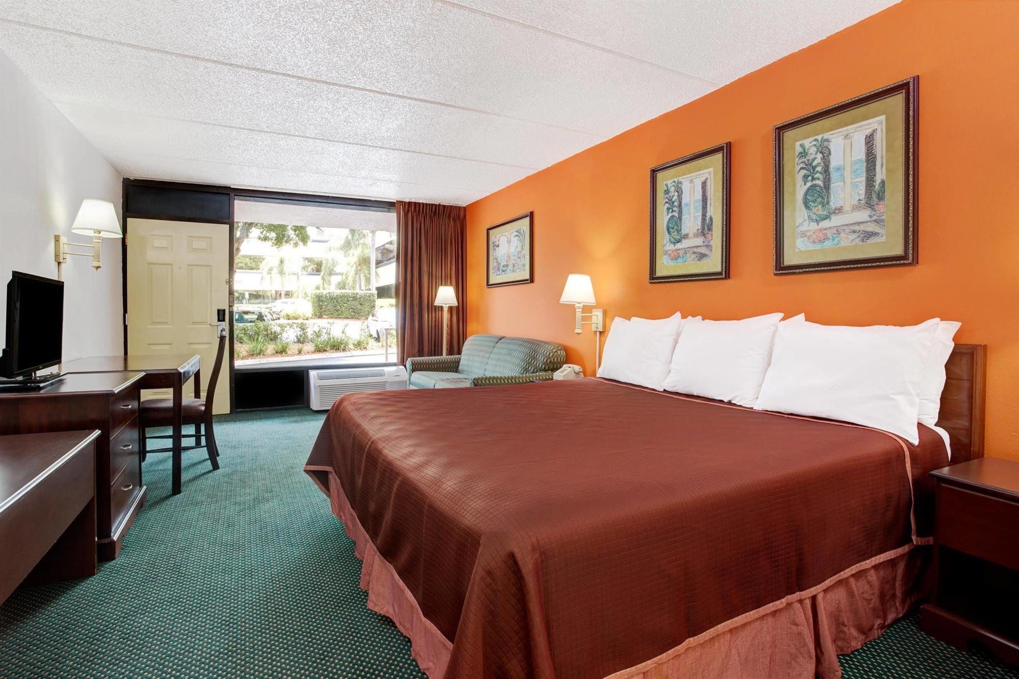 Howard Johnson By Wyndham Clearwater - Dunedin Buitenkant foto
