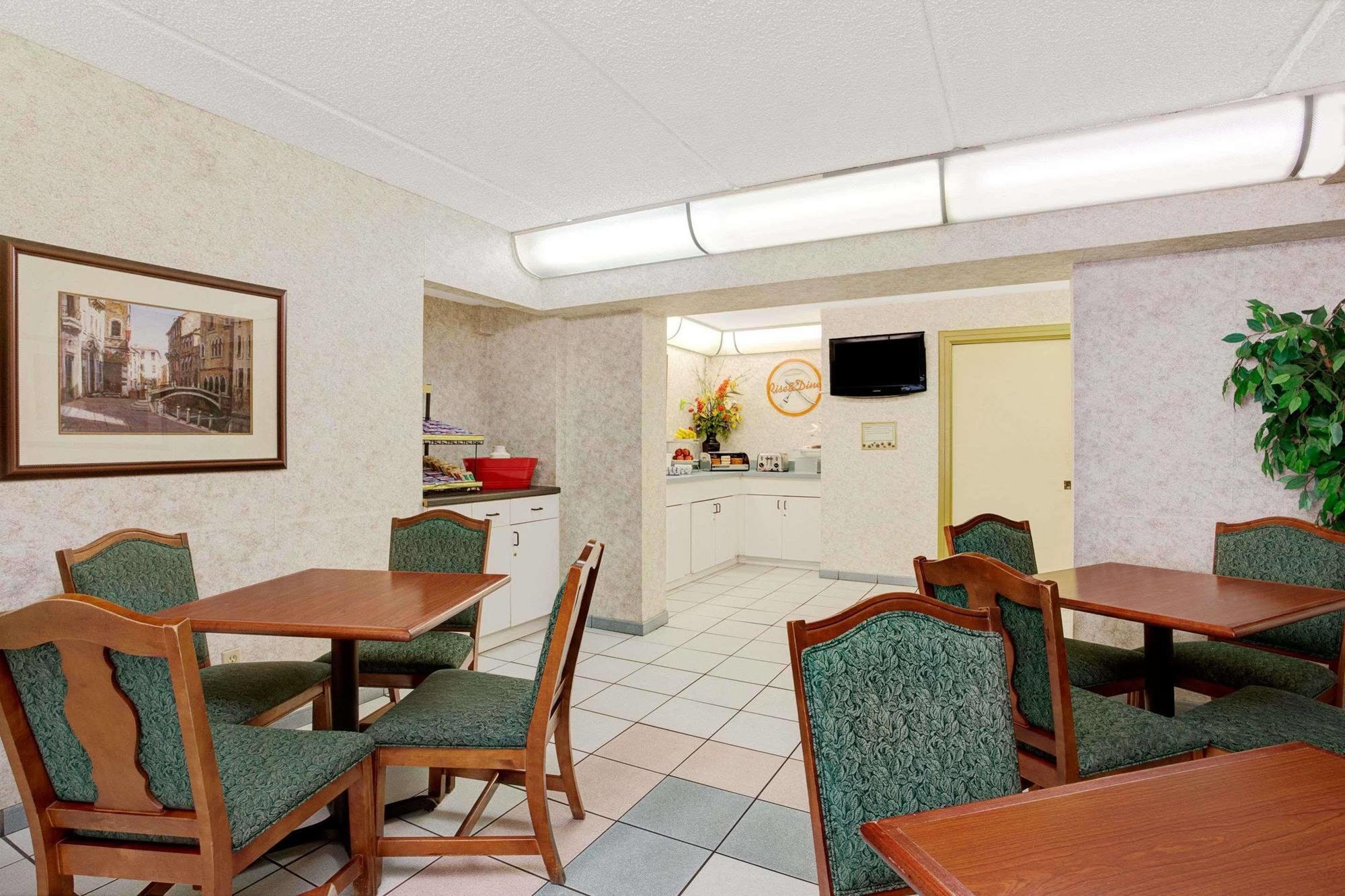 Howard Johnson By Wyndham Clearwater - Dunedin Buitenkant foto